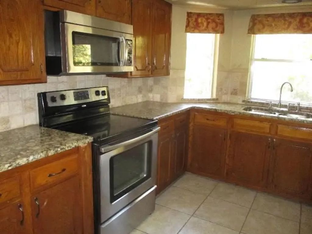 4704 Valleycrest Drive, Arlington