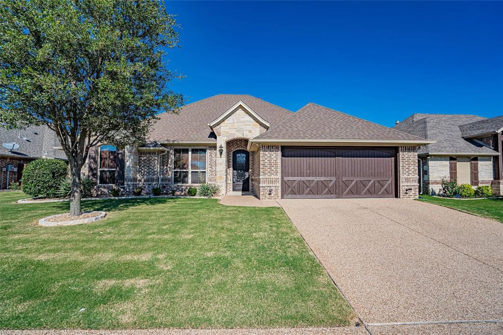 917 Joshua Court, Granbury