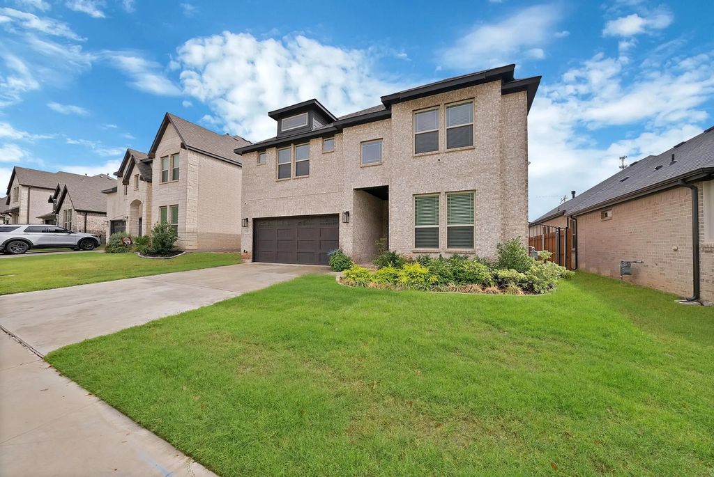 111 Kingfisher Lane, Aledo
