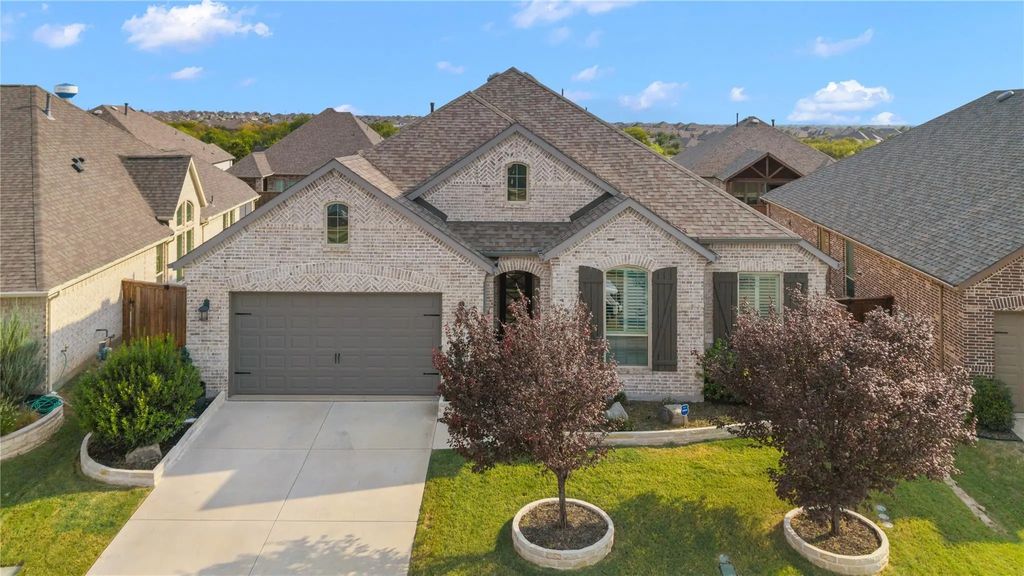 1124 Walker Way, Aubrey