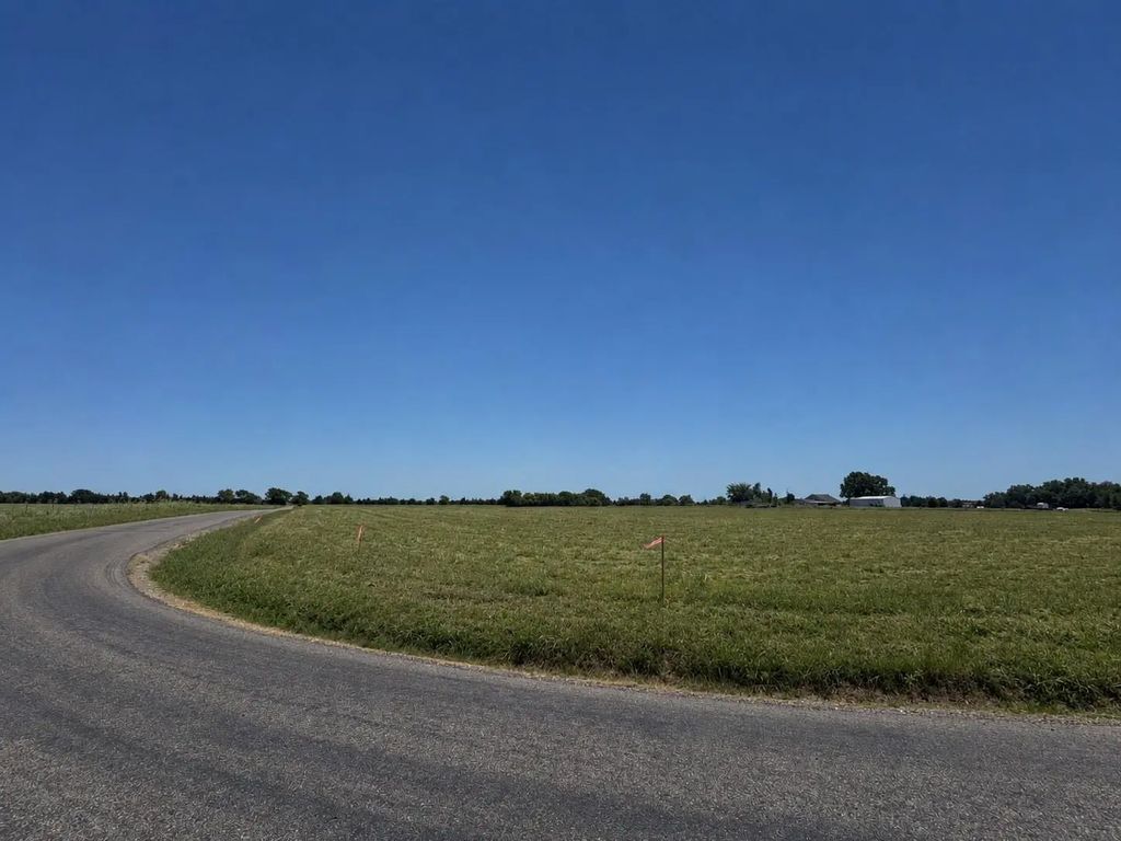 000 Lot 1 Cr 33500, Sumner