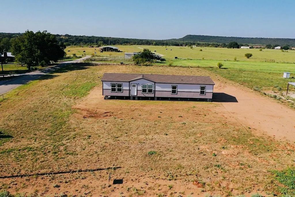 11 Kenzi Drive, Mineral Wells