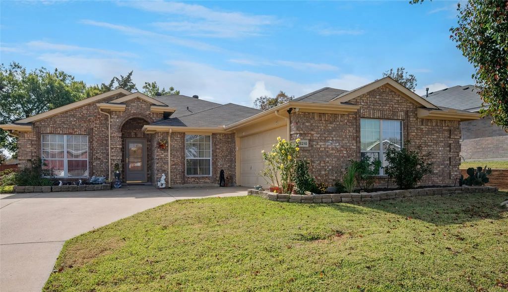 8210 Champion Drive, Rowlett