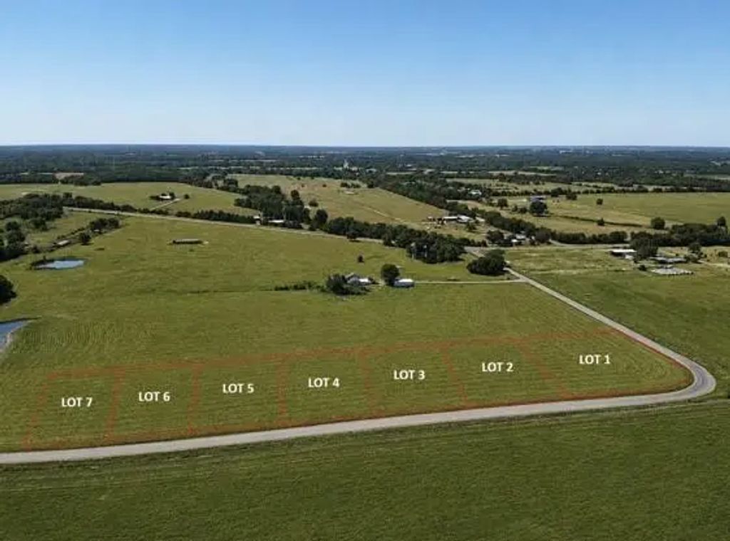 000 Lot 2 Cr 33500, Sumner