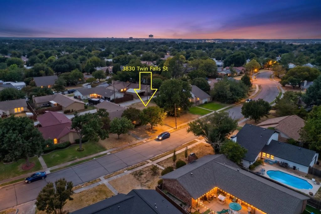 3830 Twin Falls Street, Irving
