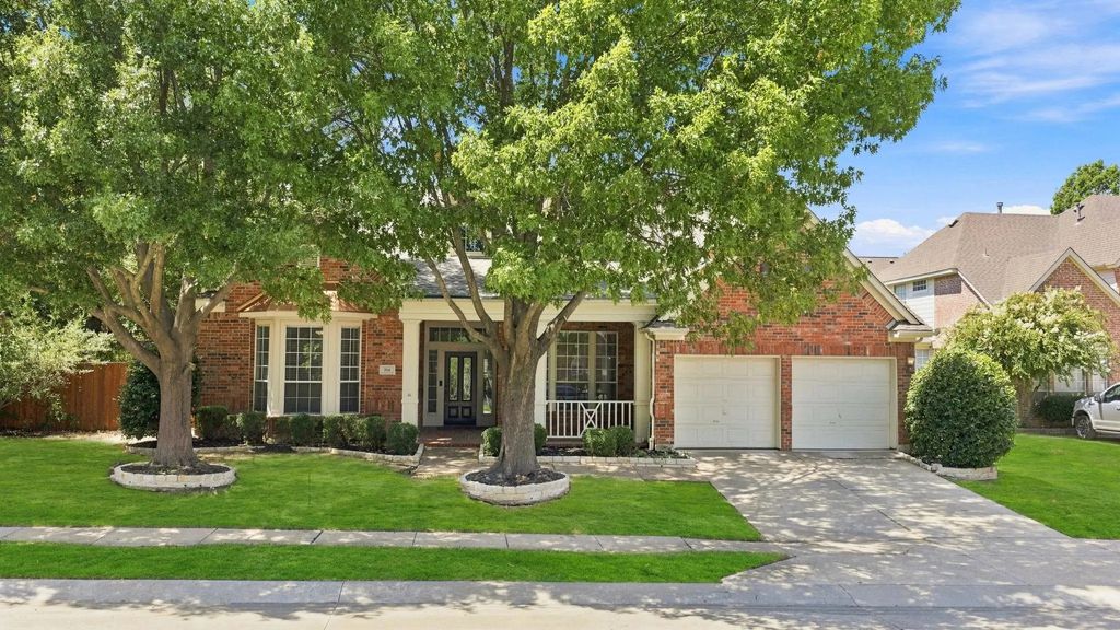 708 Hackberry Ridge Drive, McKinney