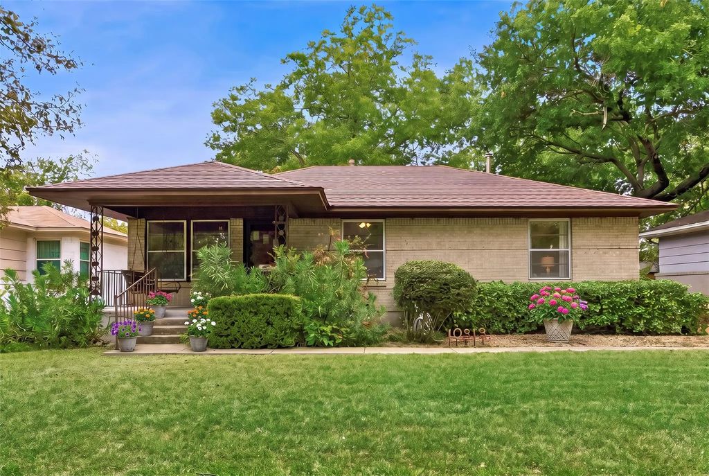 10313 Pinecrest Drive, Dallas