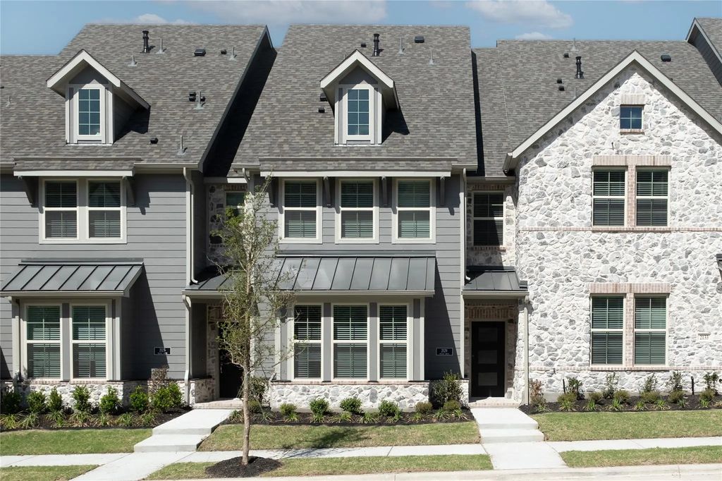 2129 Naples Drive, Rowlett
