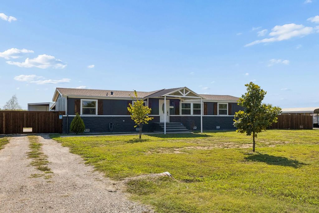 1343 Brockwood Lane, Crandall