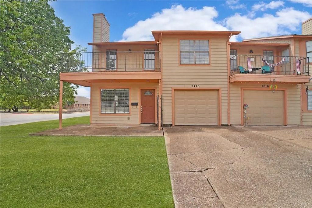 1416/1418 White Way, McKinney