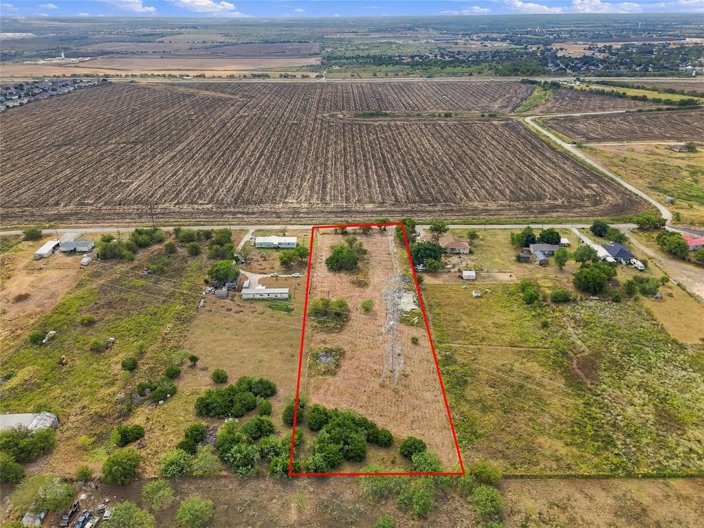 18525 County Road 620, Venus
