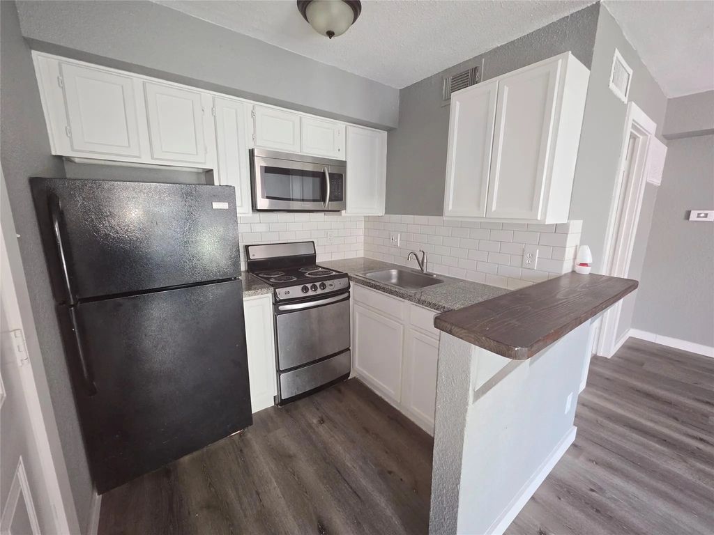 9801 Walnut Street 307, Dallas