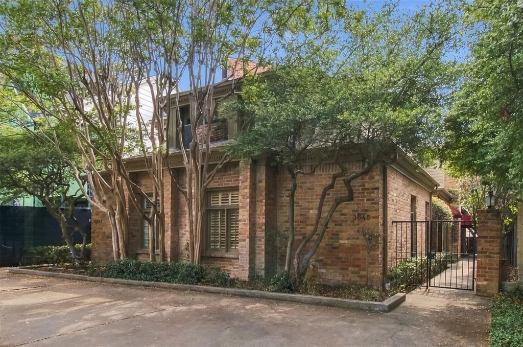 3645 Mcfarlin Boulevard, University Park