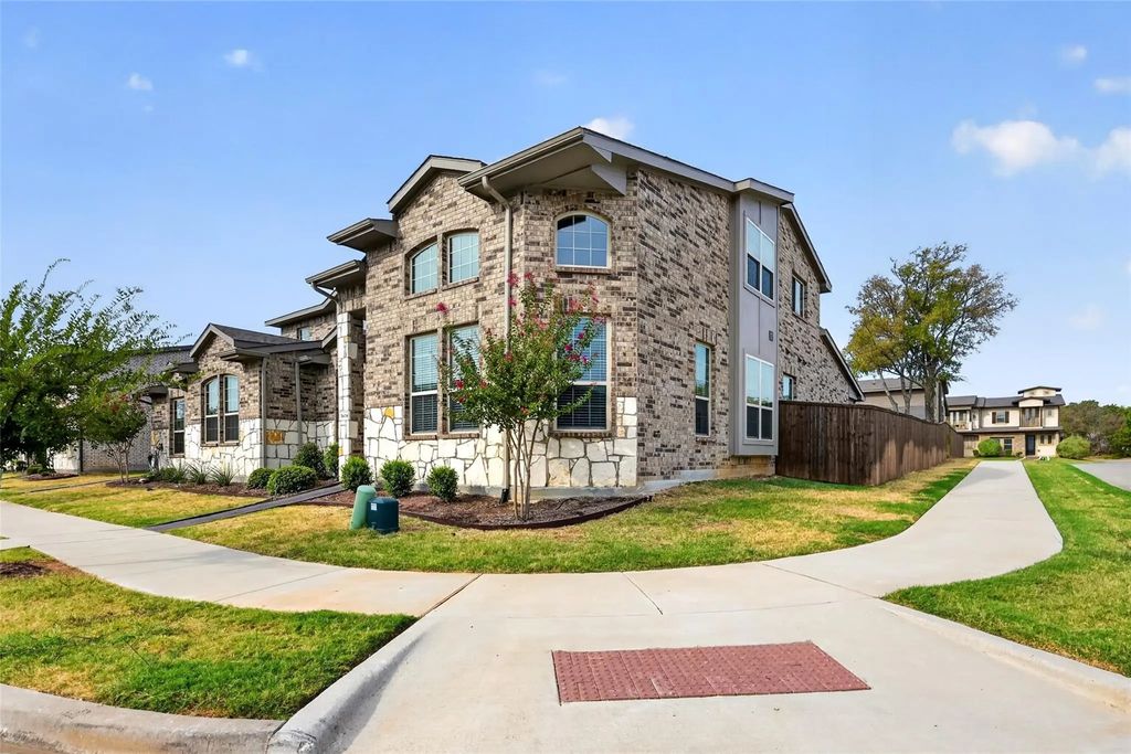 3434 Solana Circle, Denton