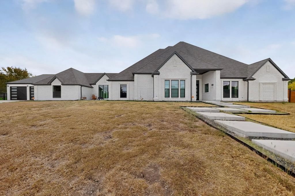 209 Carriage Hill Lane, Heath