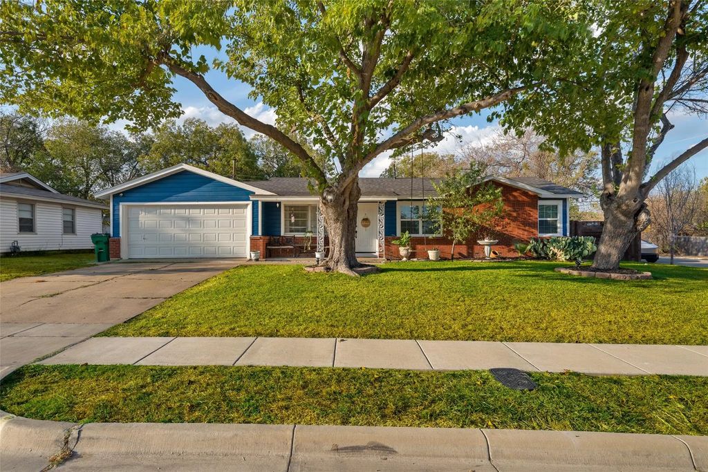 5239 Stanley Keller Road, Haltom City
