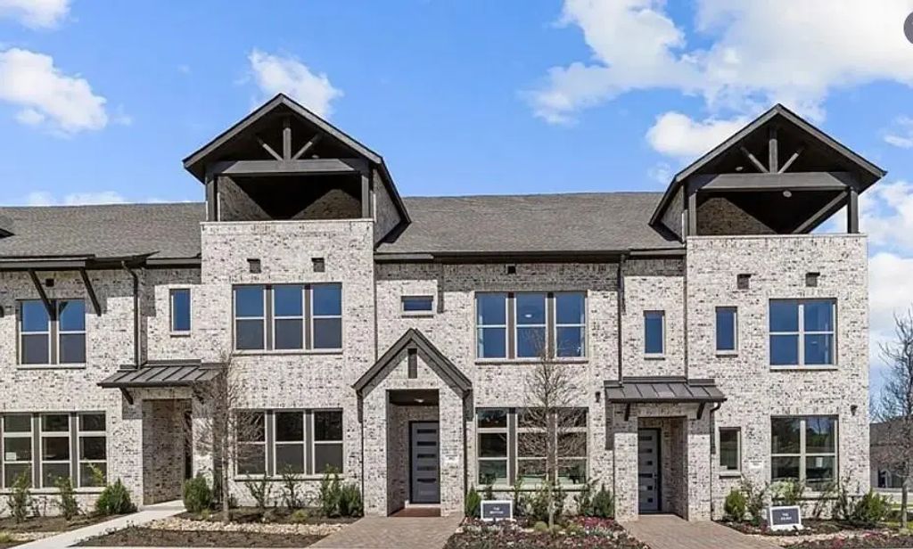 200 E John W Carpenter Freeway 605, Irving