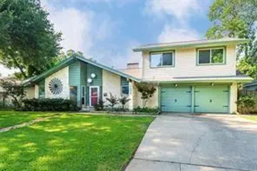 1608 Freeman Court, Arlington