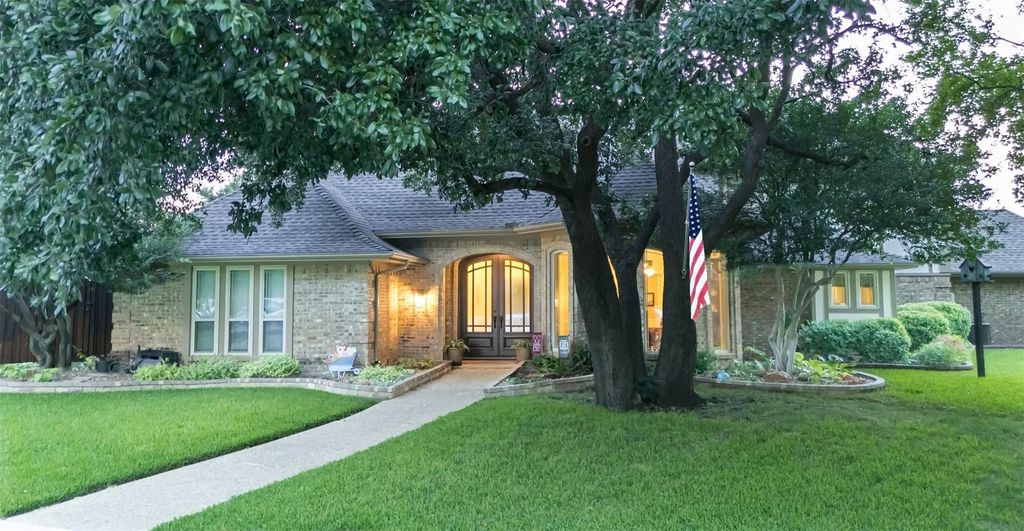4009 Wilshire Court, Plano