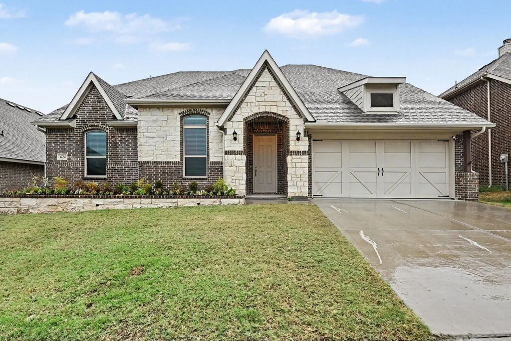 624 Soaring Star Lane, Weatherford