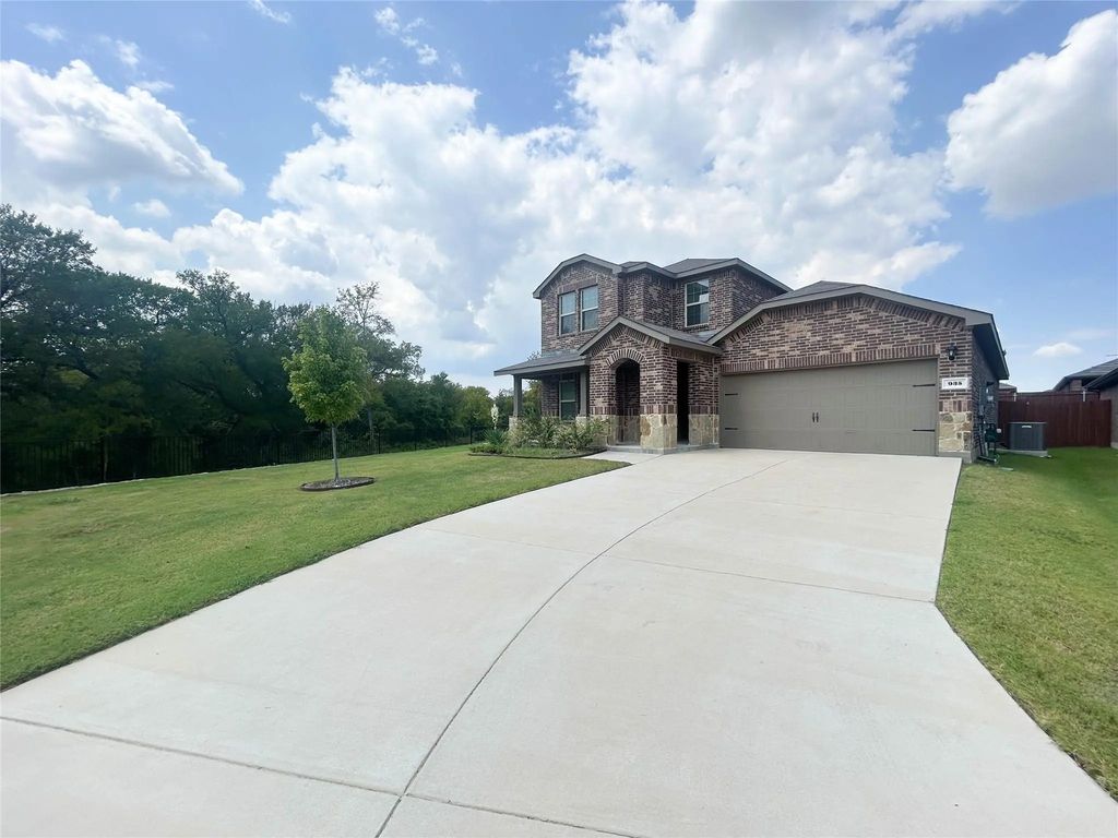 935 Keystone Court, Ferris