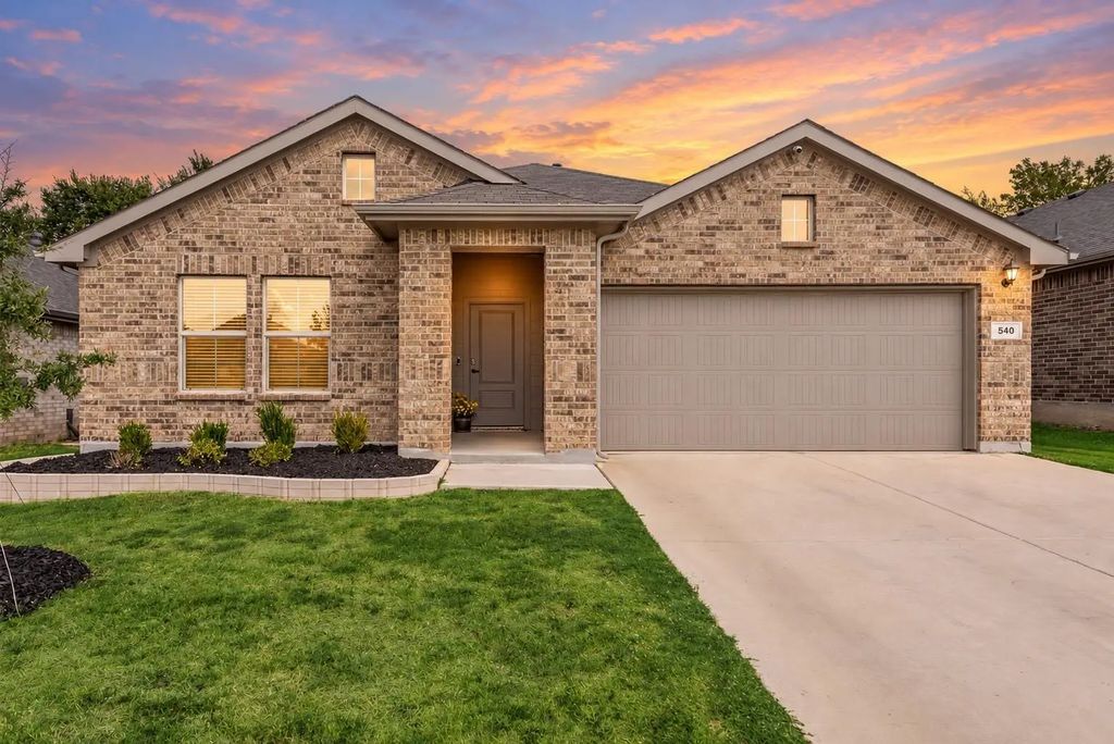 540 Bronze Circle E, Springtown