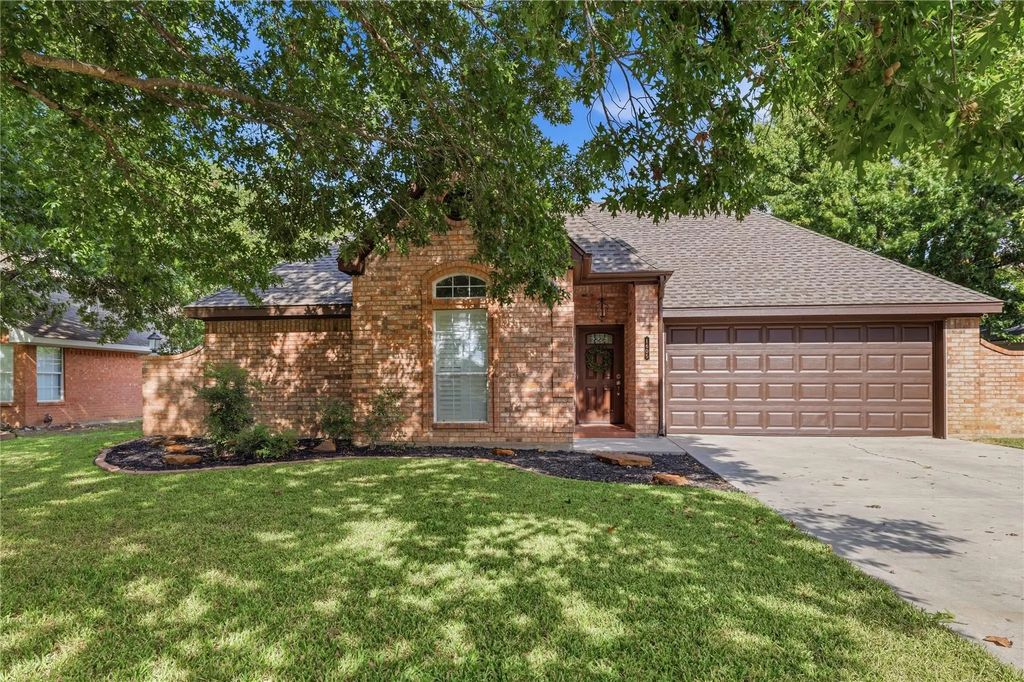 1605 Southgate Drive, Brownwood
