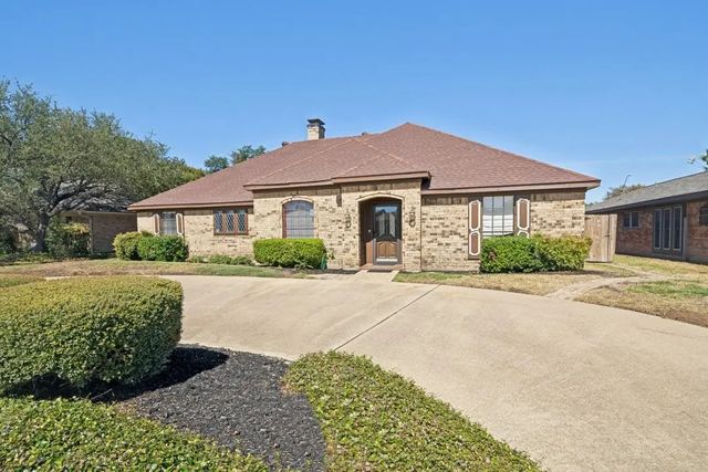 1505 Stonecrest Drive, Richardson