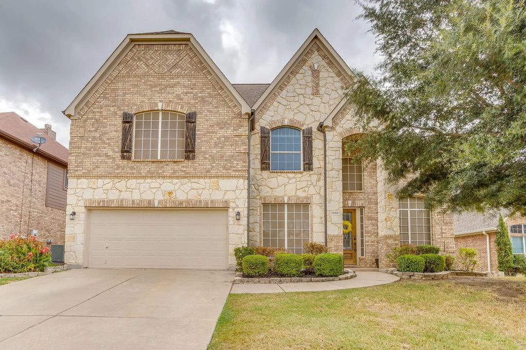 1008 Linden Drive, Burleson
