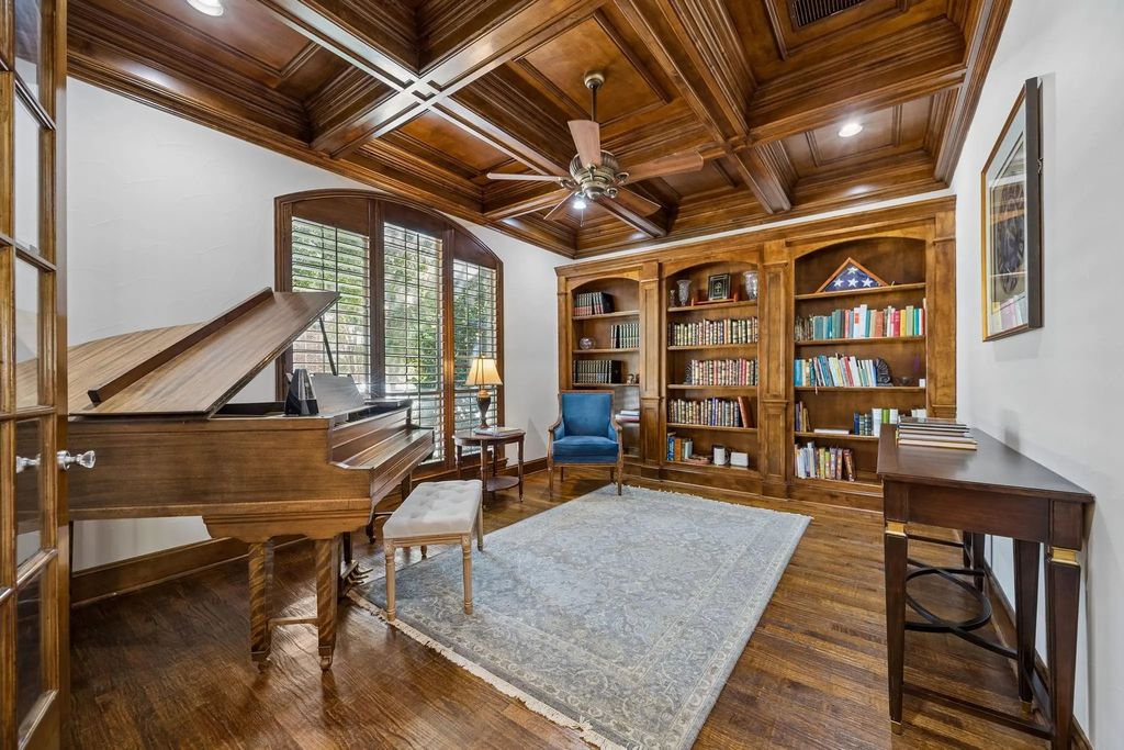 1401 Luckenbach Drive, Allen