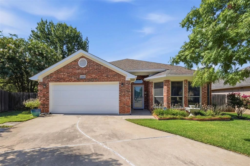 6801 Descanso Gardens Drive, Fort Worth