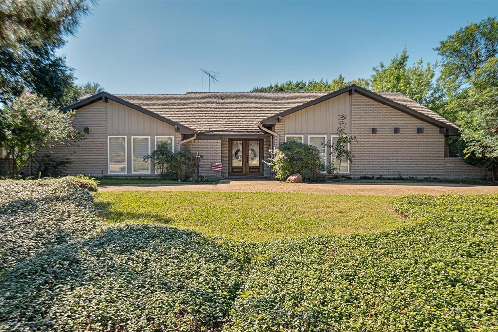3708 Princess Lane, Dallas