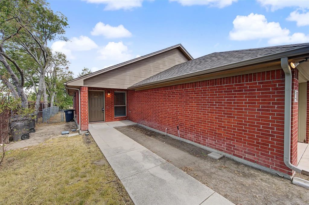 8020 Tanner Avenue 8022, Fort Worth
