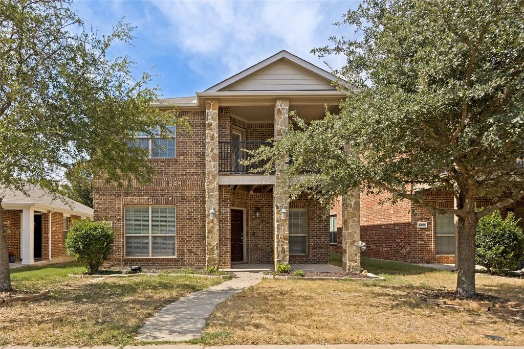 2201 Canyon Point, McKinney