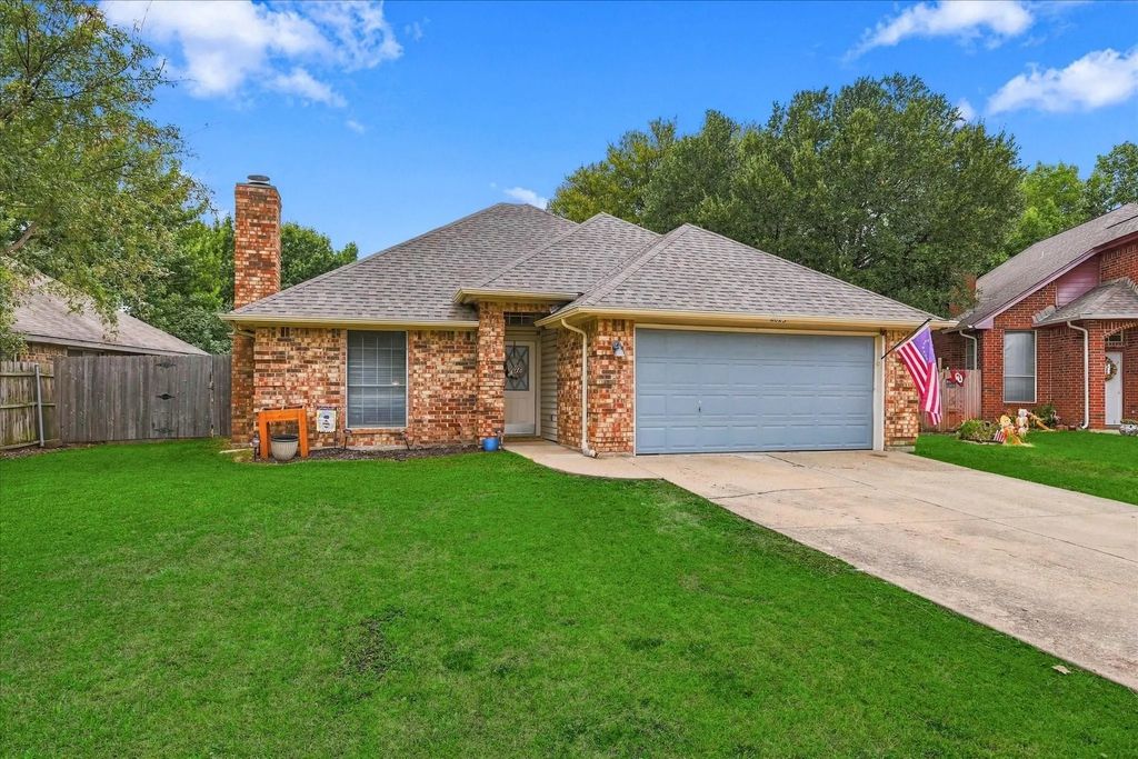 6025 Kimberly Court, Haltom City