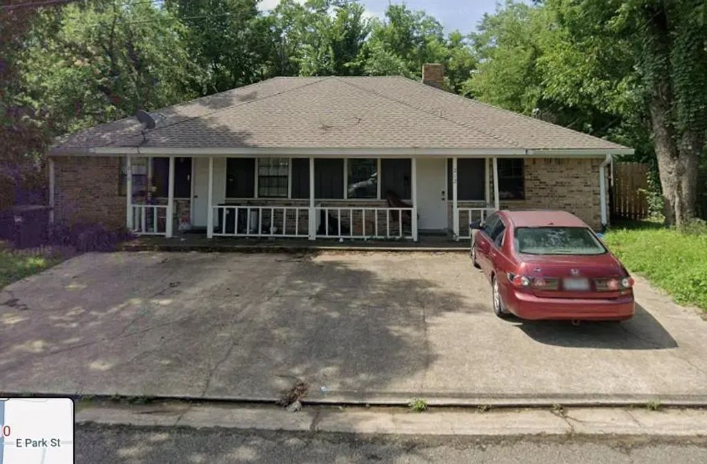 210 Park Street W, Sulphur Springs