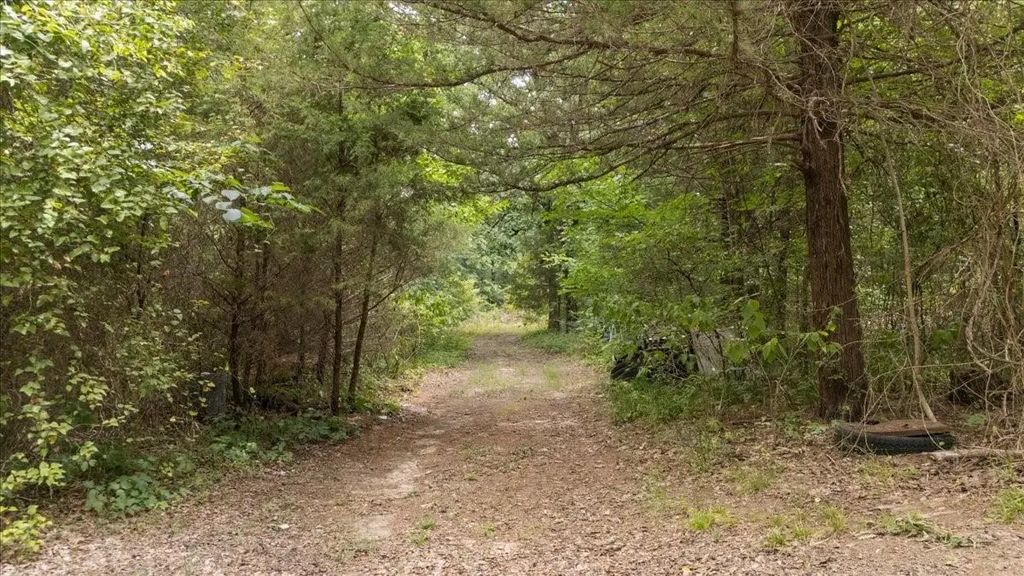 404 Pr 6227, Canton