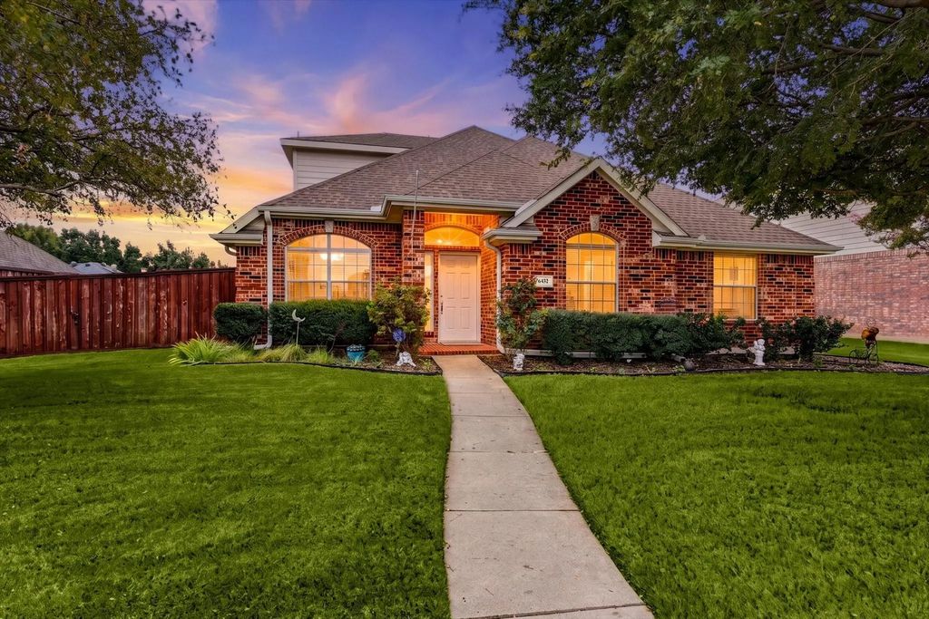 6432 Barstow Lane, The Colony