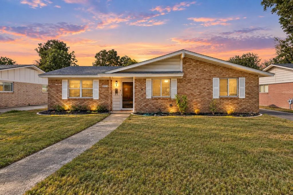 6313 May Drive, Waco