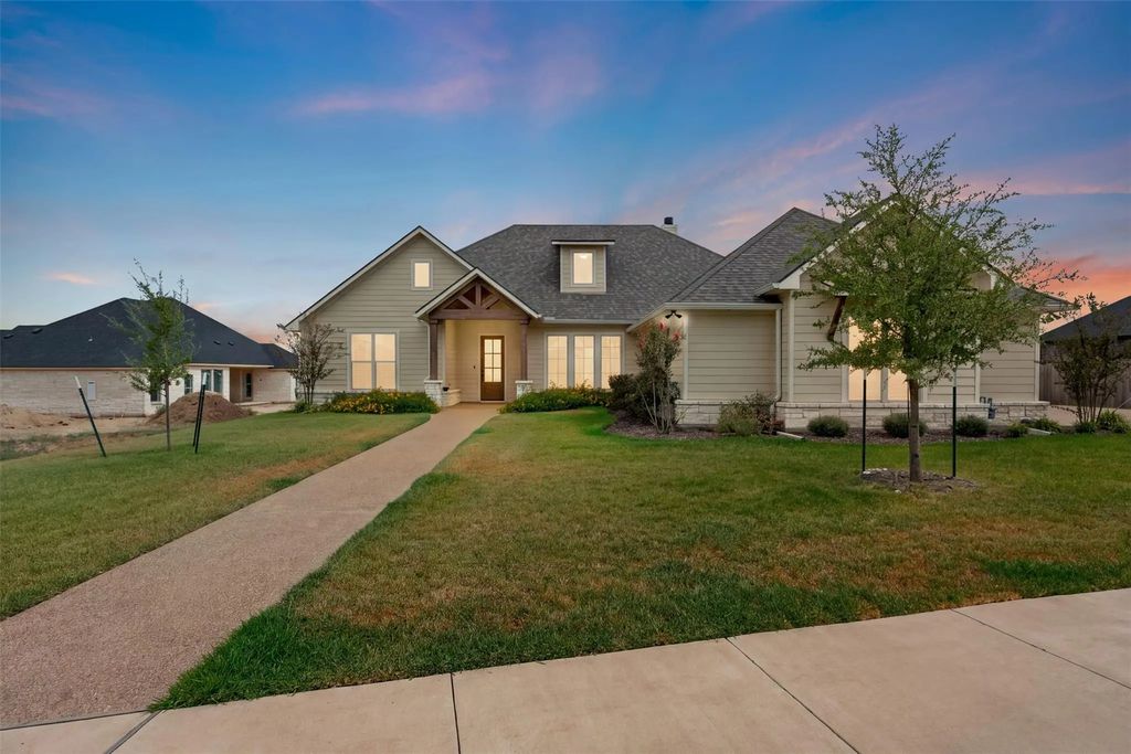 11003 Denali Drive, Woodway