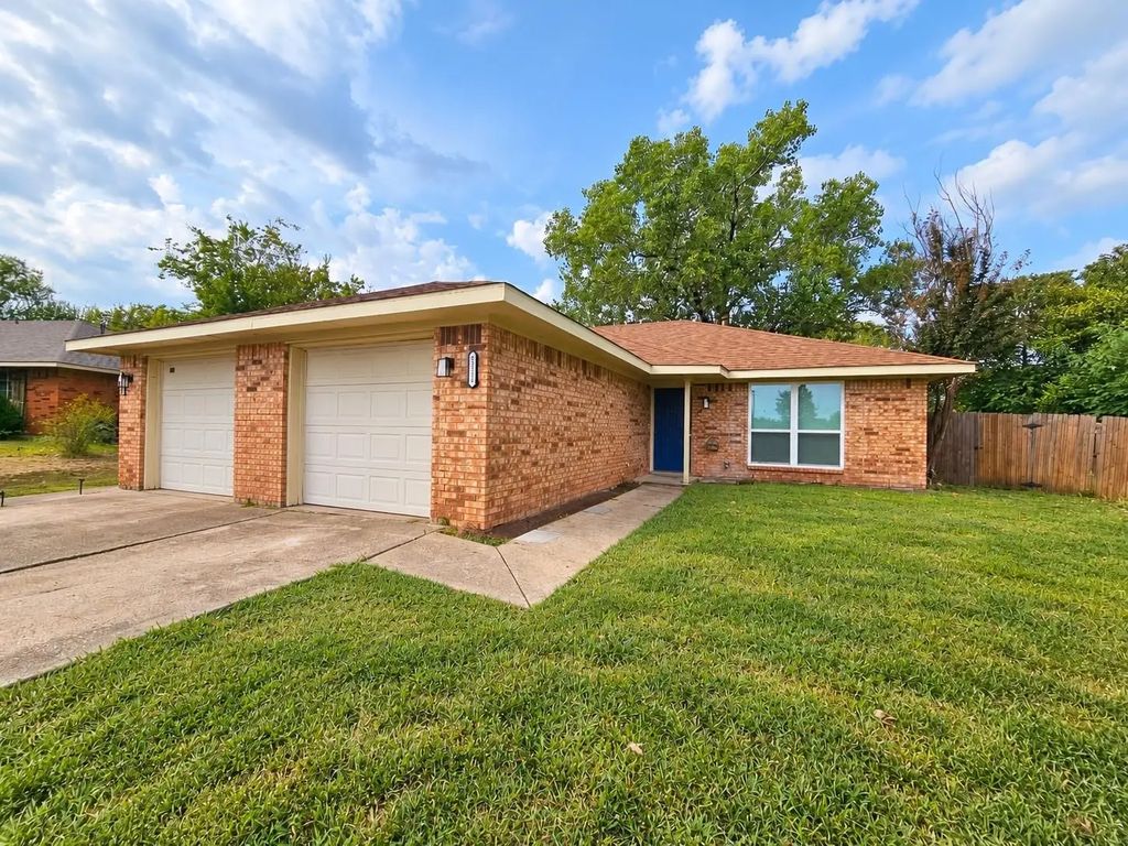 5312 Brookhollow Drive, Sachse