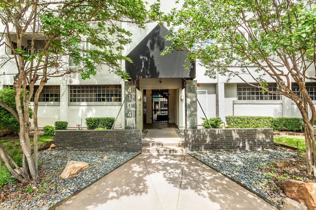 4104 N Hall Street 216, Dallas