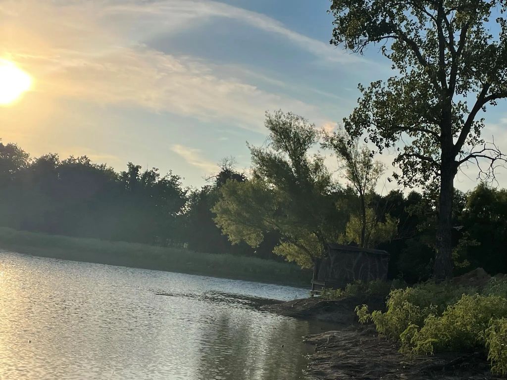 1300 Clover Drive, Poolville