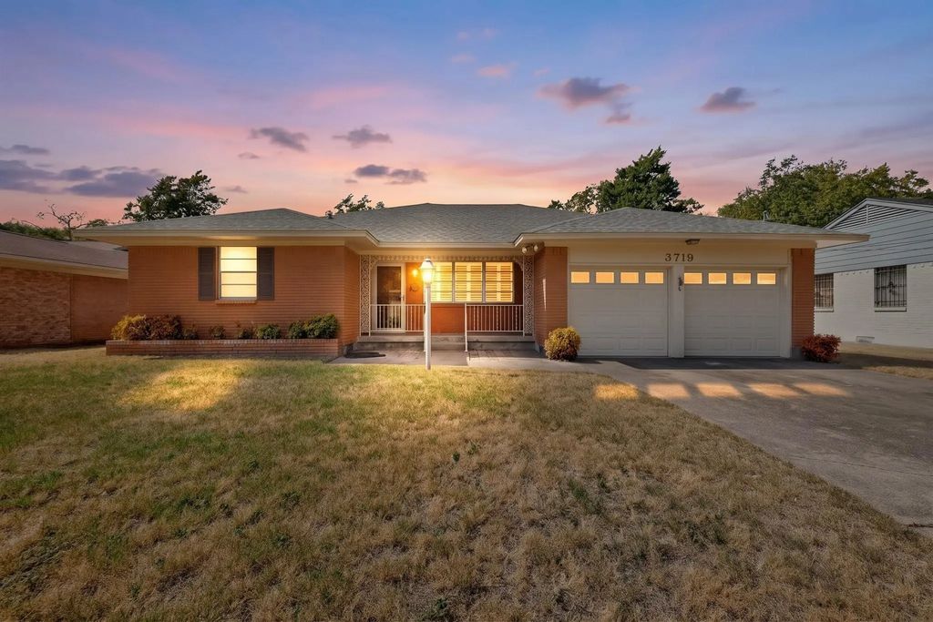 3719 Rock Bluff Drive, Dallas