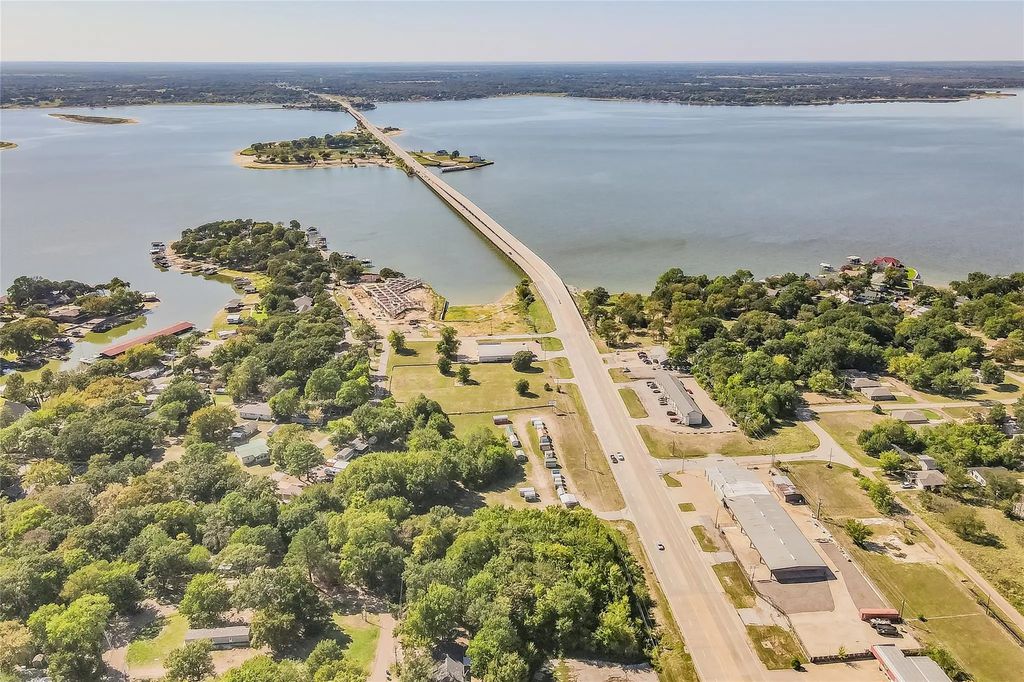 2715 W Main Street, Gun Barrel City