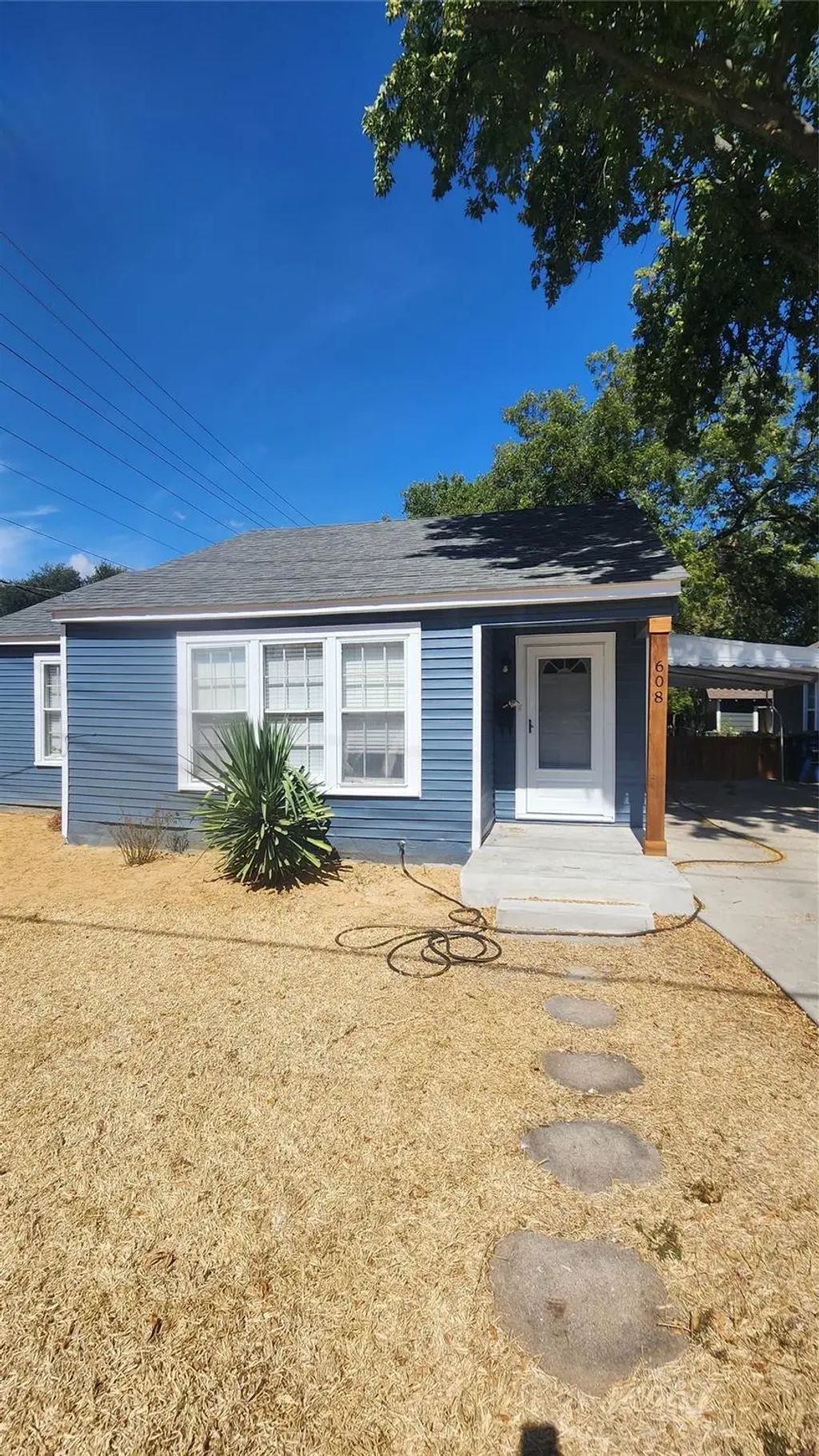 608 W Baldridge Street, Ennis