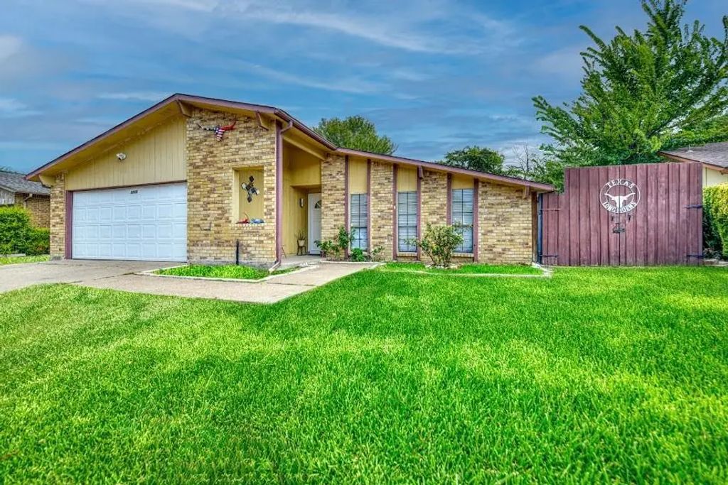 3205 Weather Vane Lane, Dallas