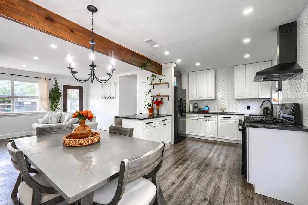 4413 Hyde Park Drive, Mesquite