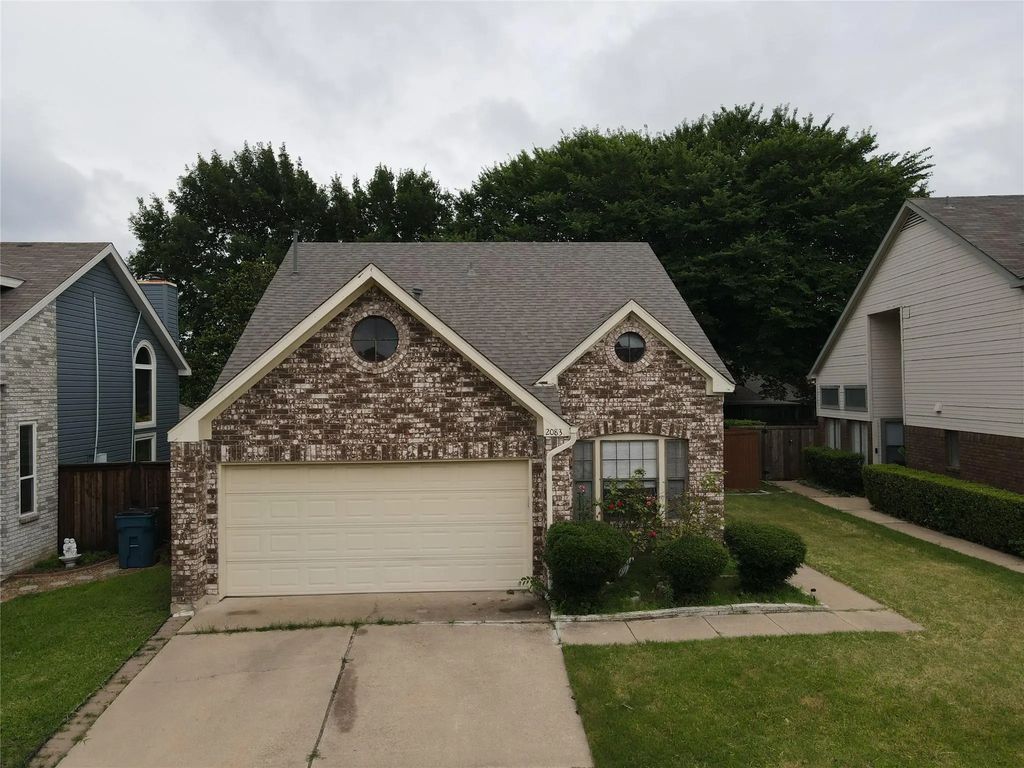 2083 Sundance Court, Lewisville