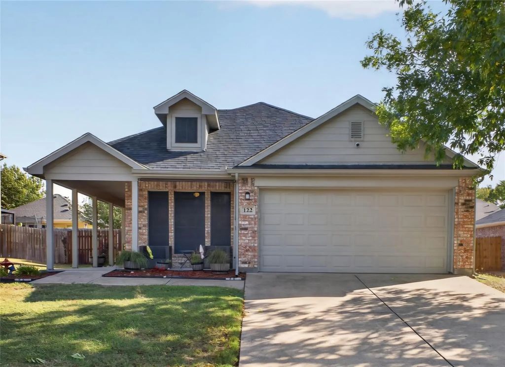 122 Coyote Run, Waxahachie